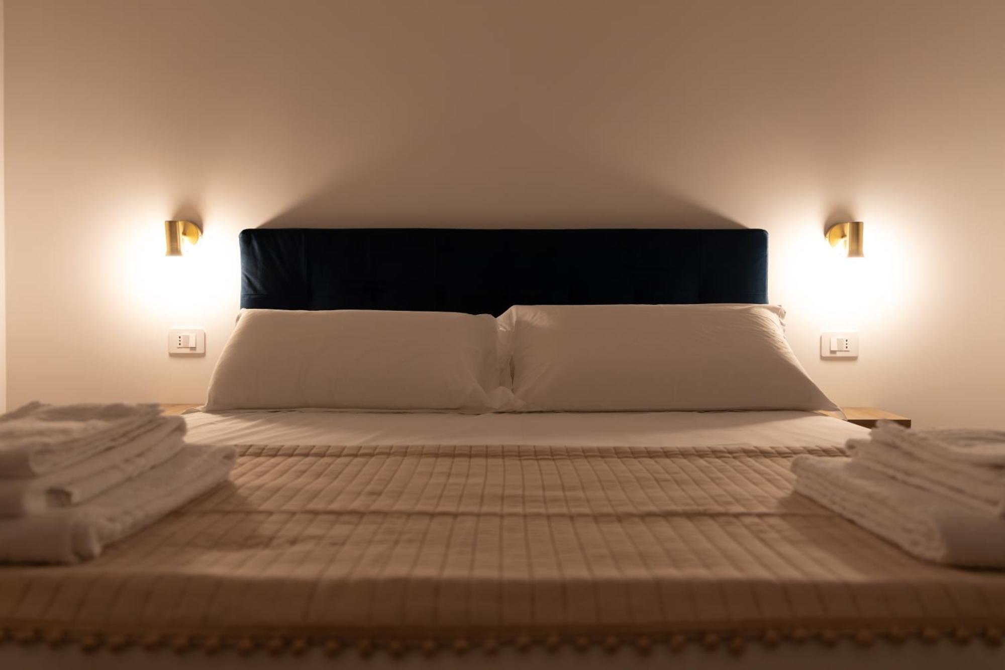 Dimora Diaz B&B Napoli Ngoại thất bức ảnh
