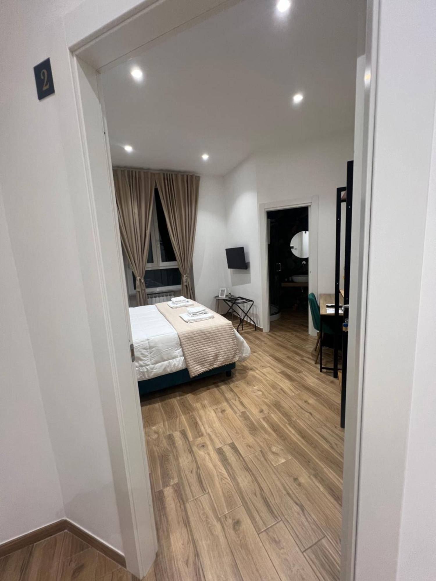 Dimora Diaz B&B Napoli Ngoại thất bức ảnh
